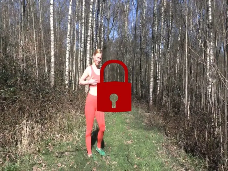 Joggerin im Wald gefickt