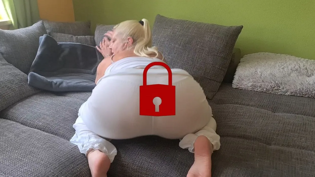 basti couch weiss.mp4