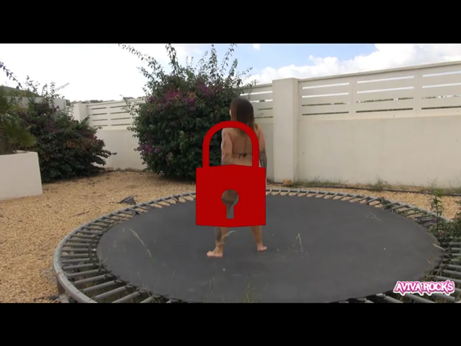 Arschloch- Spaß auf dem Trampolin