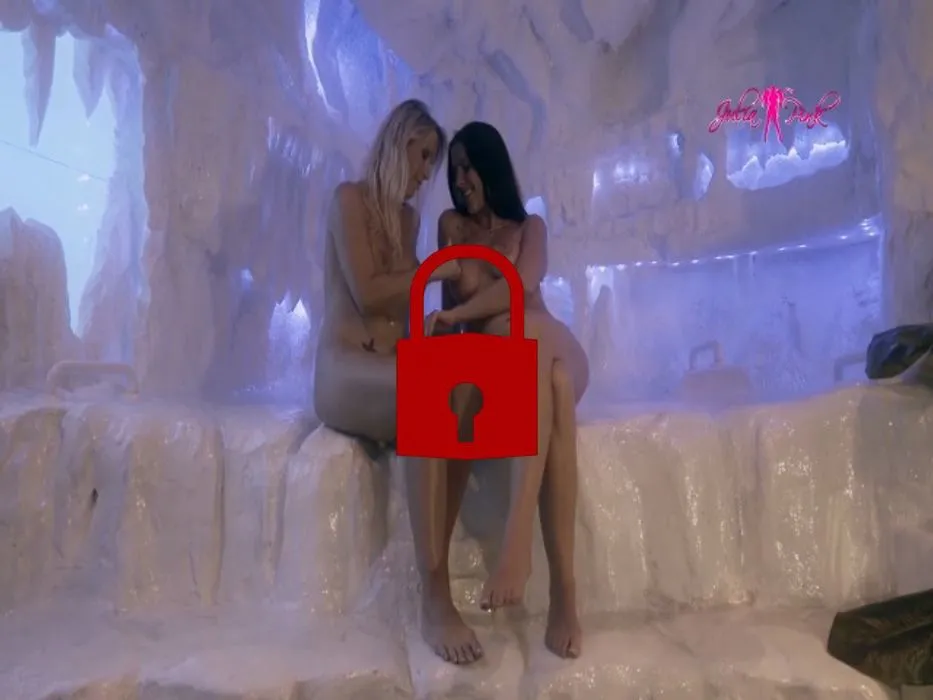 In der Sauna zu viert gefickt