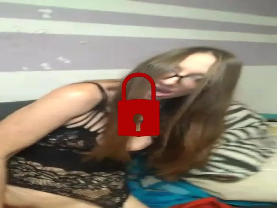 XXL Dildo sprengt meine Fotze