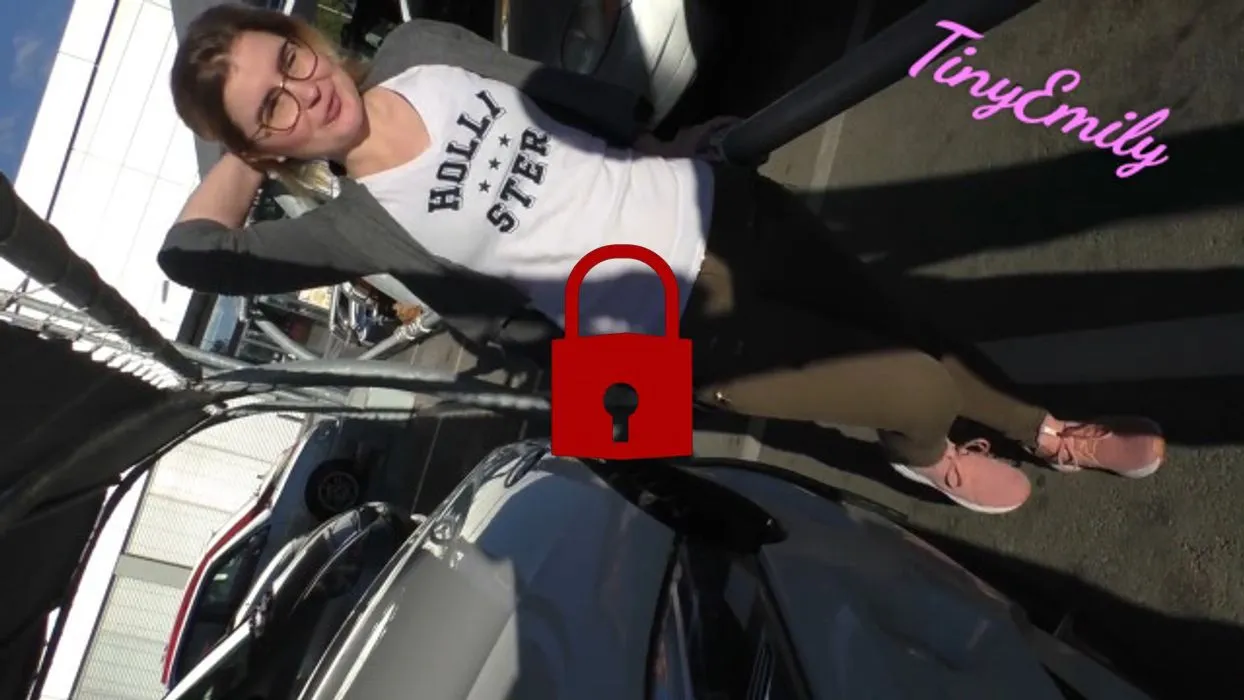 EXTREM DREIST!! Auf dem Parkplatz abgeschleppt und AO durchgefickt!!