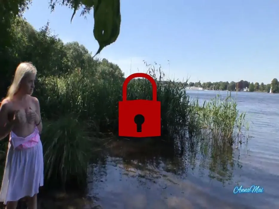 Erwischt, beim Creampiefick am See.