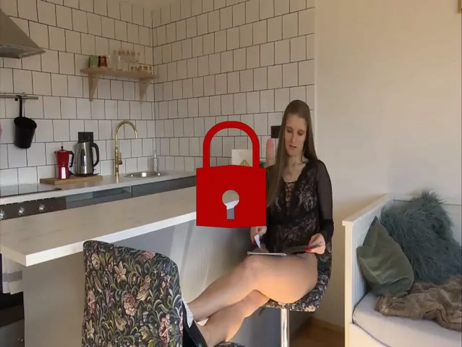 Sexy Striptease und fingere Muschi