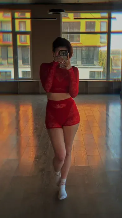 Danach hatte ich blaue Flecken an den Knien🧎‍♀️‍➡️… Glaubst du, das war es wert?👅