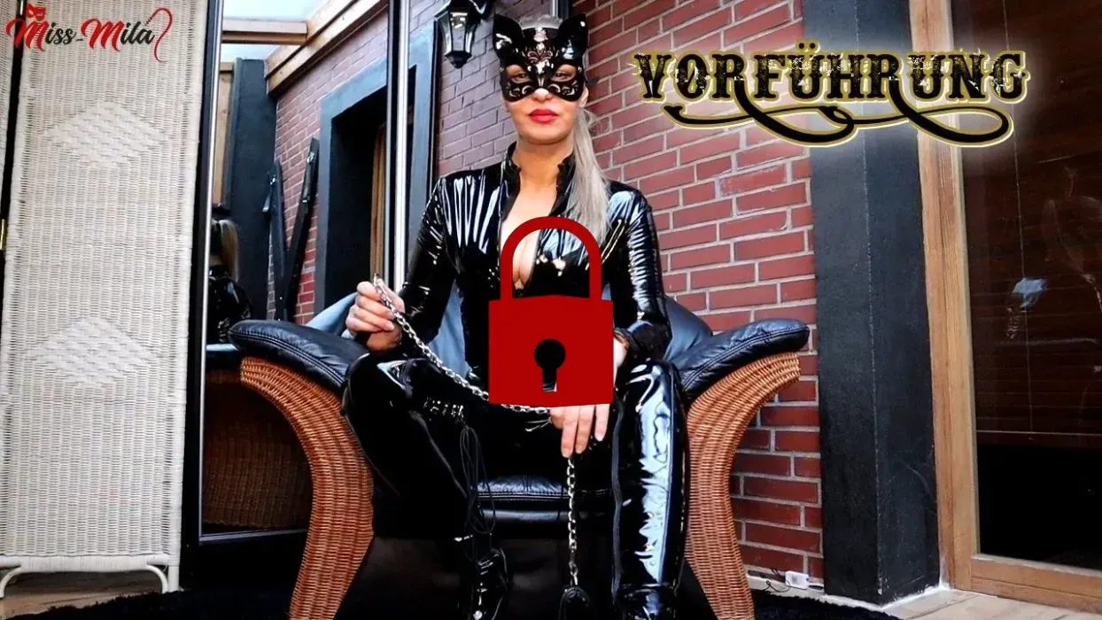 Vorführung! Fetisch Masken Party