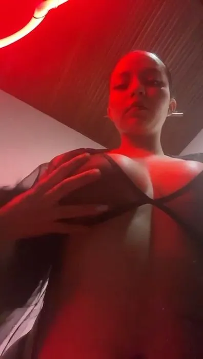 WhatsApp Video 2025-09-01 at 7.39.36 PM (1).mp4