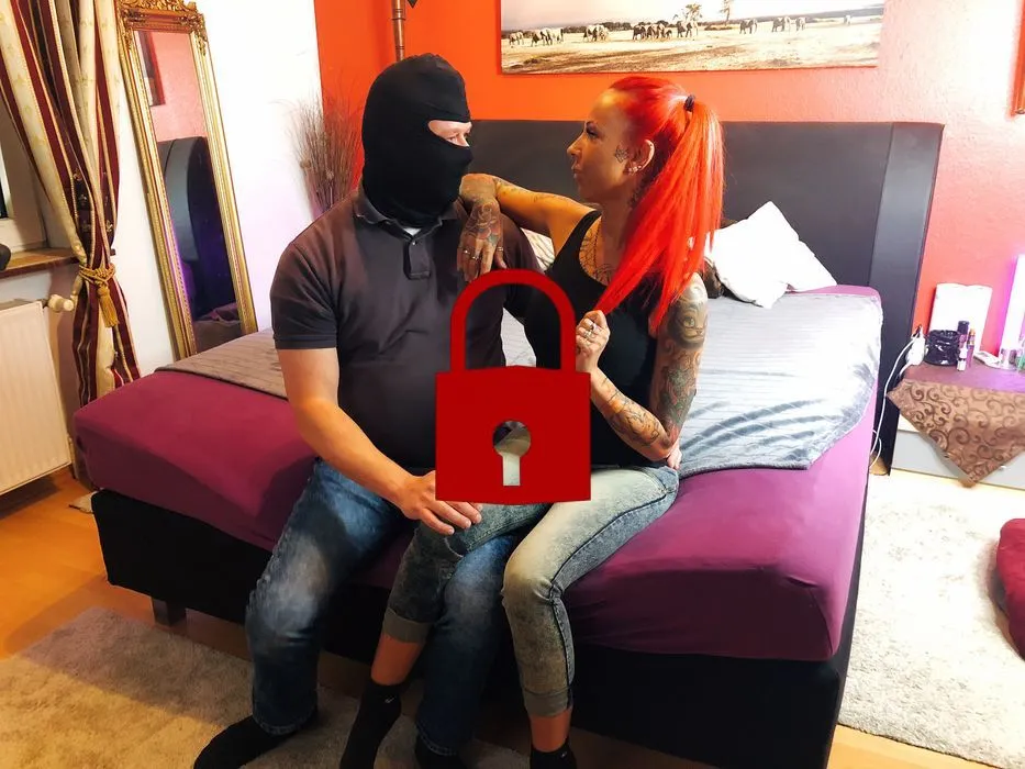 Internet Date : Alex darf meine Fotze besamen !!