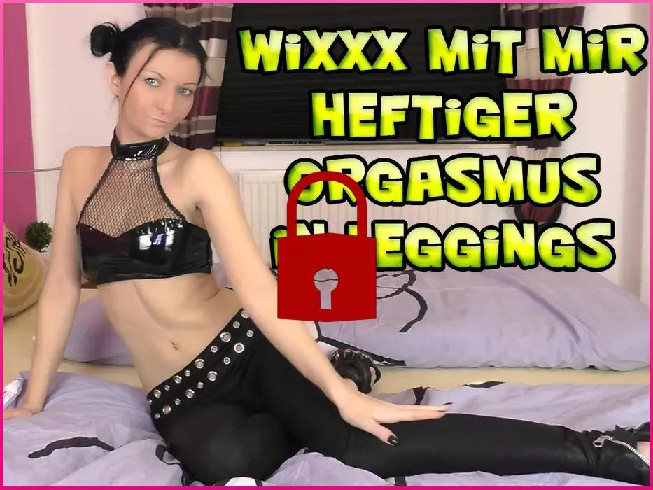 Jerk off with me - powerful orgasm in leggings