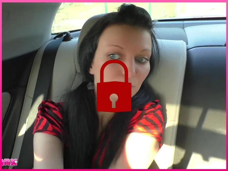 Pussy Taxi! Cunt fingering through the city