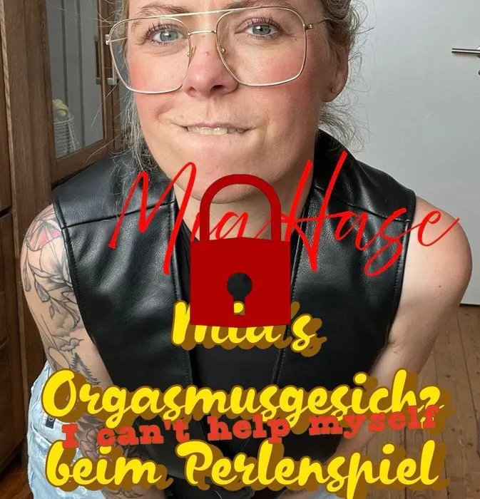 Mia´s Orgasmusgesicht beim Perlenspiel 📿🤤