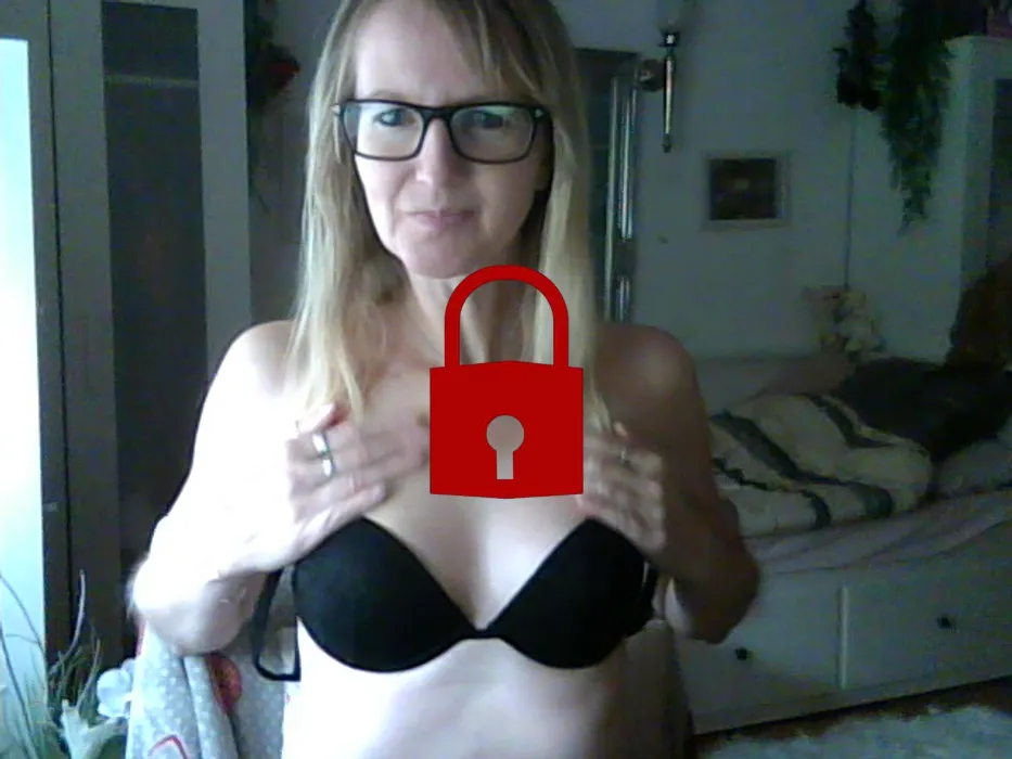 Mit Brille und sehr heiß