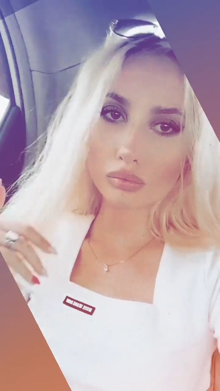 Preview 3: ElzaKom Heineken Blanding watrtet auf dich! Los Süßer, ich warte auf Dich...