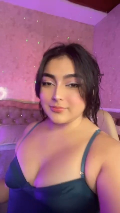 Preview 1: LexyGomez  Geile Strip-Show - schau rein!